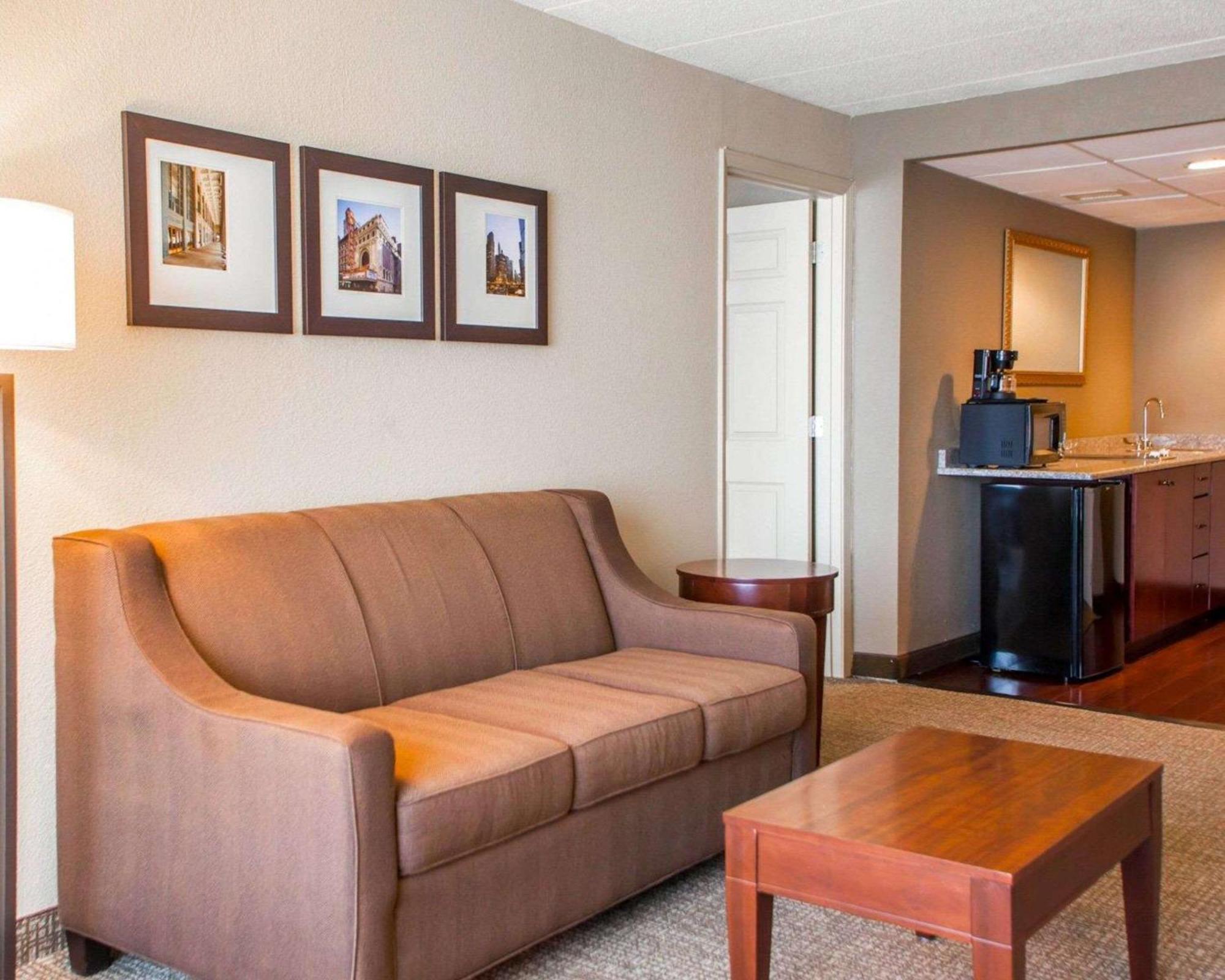 Quality Inn & Suites Orland Park - Chicago Exterior foto