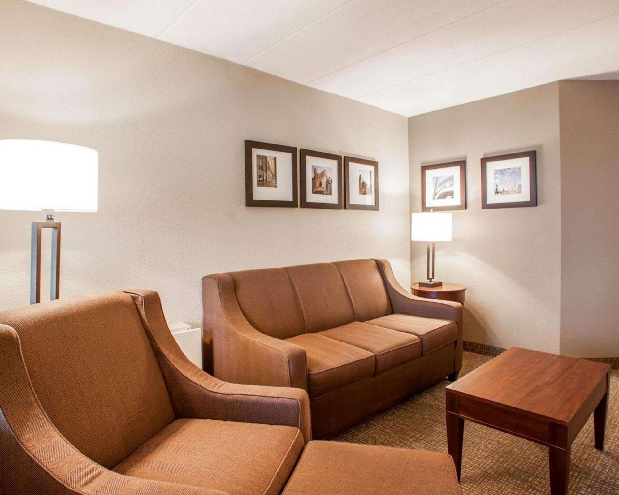 Quality Inn & Suites Orland Park - Chicago Exterior foto